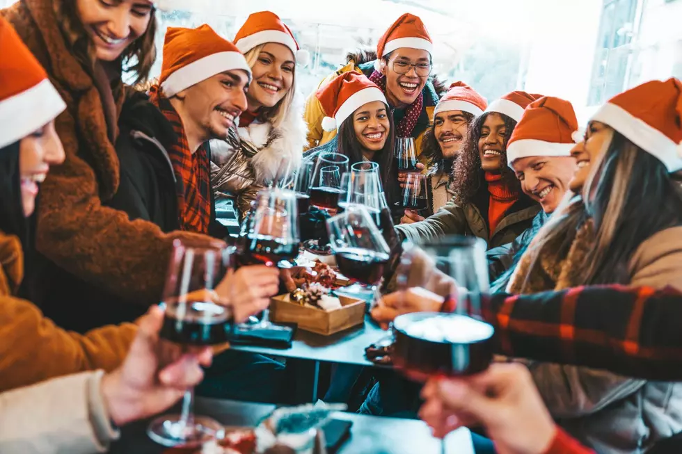 New Trend at Connecticut, NY Holiday Parties is ‘Zebra Striping’